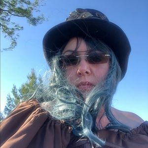 Meet your Posher, Teresa